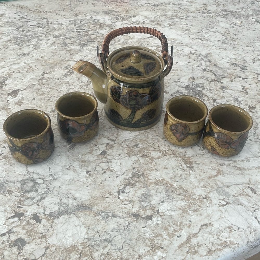 Vintage Otagiri Japan Stoneware Glazed Pottery Rattan Handle Teapot With 4 Cups